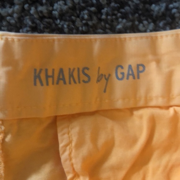 Boyfriend roll up khaki shorts by Gap Sz 14 - Picture 3 of 5